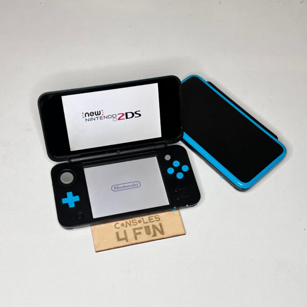 New Nintendo 2DS XL with Games - Image 4