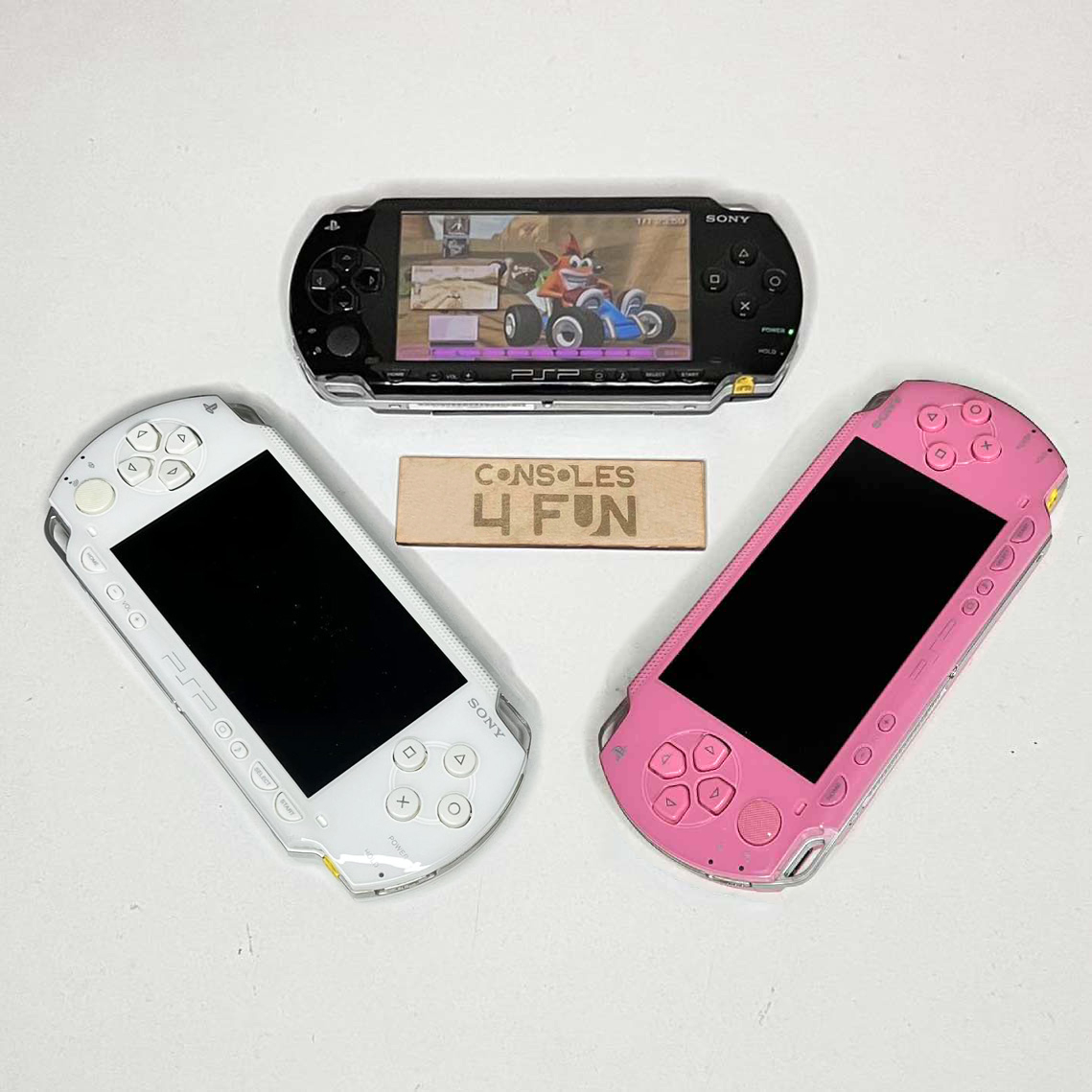 SONY - SONY PSP-2000 PB 1000 白の2個セット　おまけ付き SONY - SONY PSP-2000 PB 1000 白の2個セット おまけ付きの通販