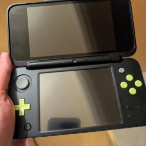 finally-took-the-plunge-on-the-2ds-xl-and-need-you-guys-to-v0-ra72b7h6galg1