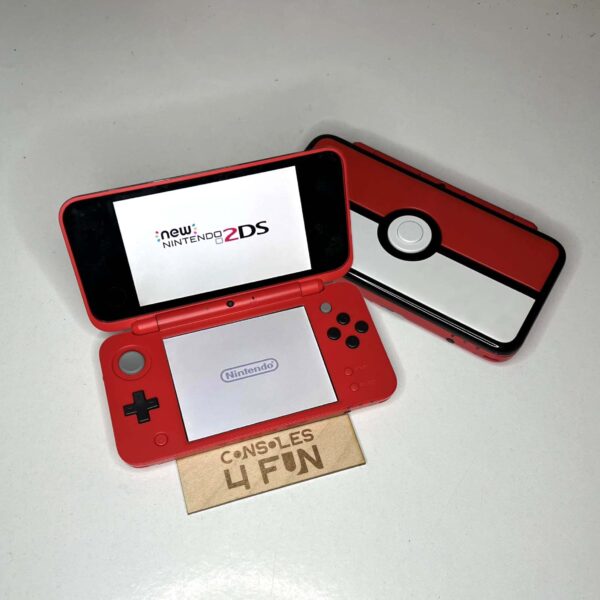 New Nintendo 2DS XL with Games - Image 9