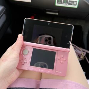 bought-this-mint-condition-3ds-for-really-cheap-while-i-was-v0-4u4slygltshe1